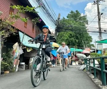 Bangkok: Guided Backstreets & Hidden Gems Bike Tour